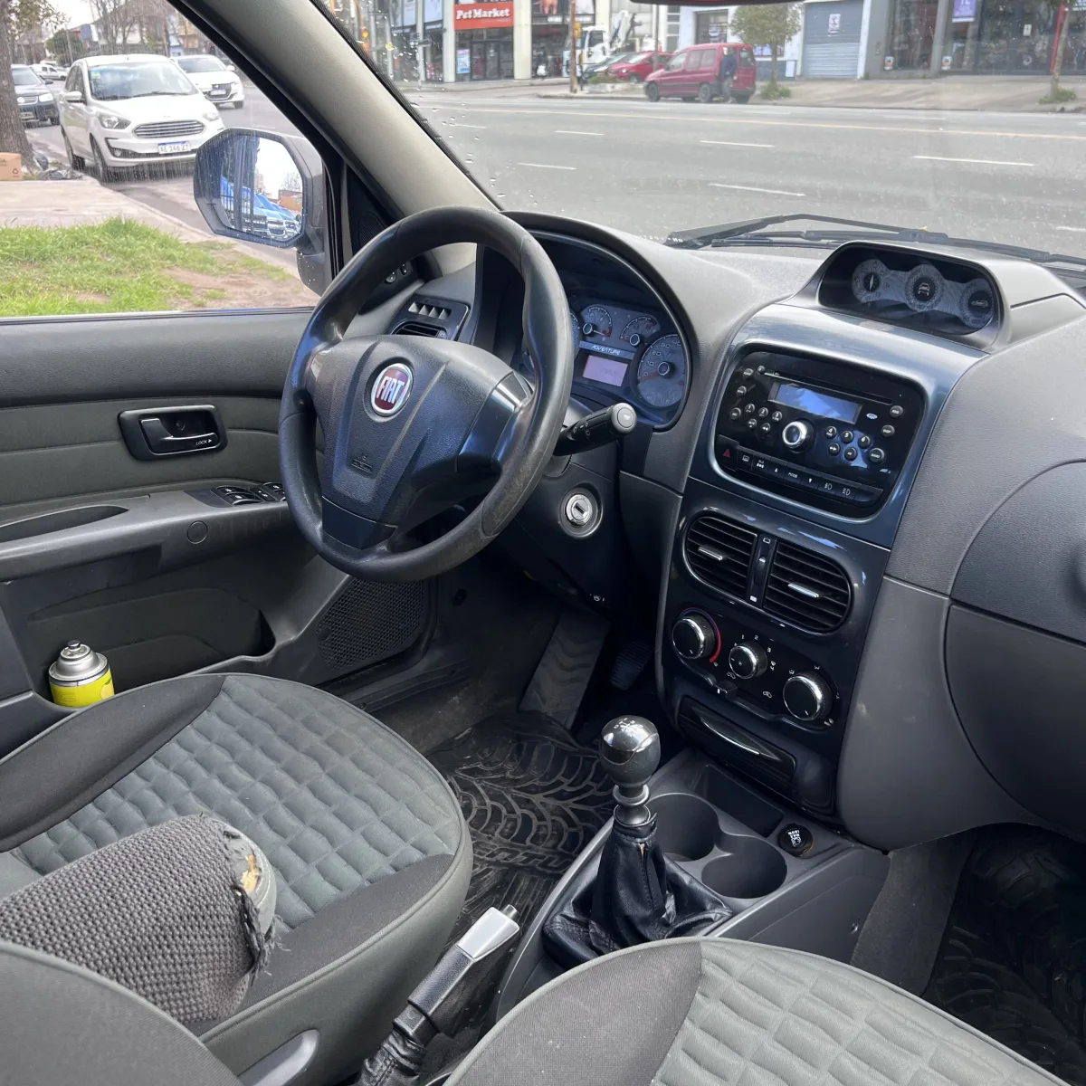 Fiat Palio Weekend Aventure Locker — Interior